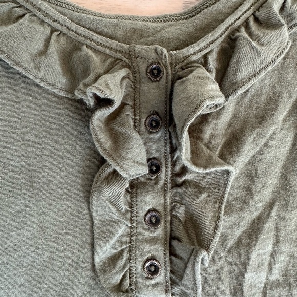 Hollister Womens Army Green Hand Painted Flower Ruffle Tank Top Size Medium - Picture 9 of 13